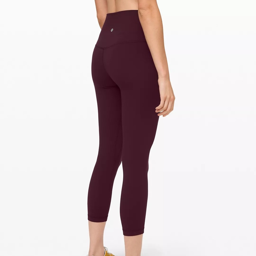 Lululemon Leggings Crop 23” - size 6